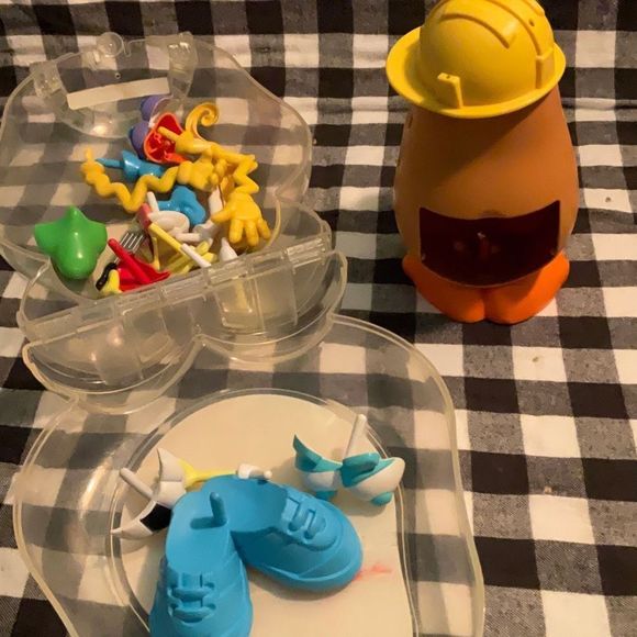 Mr. Potato Head Silly Suitcase - Picture 4 of 4